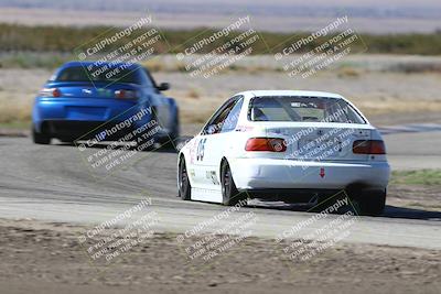 media/Oct-26-2025-CalClub SCCA (Sun) [[8ce1e69566]]/Group 2/Grapevine/